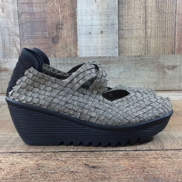 Bernie Mev Black Metallic Woven Wedge Pumps - Picture 1 of 11